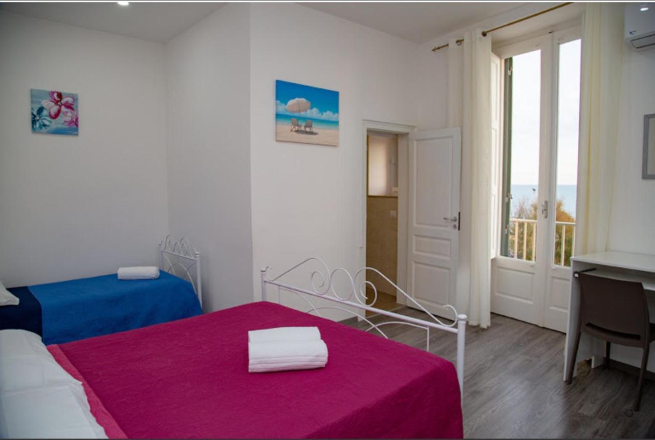 Sea Beach Pozzallo Exterior foto